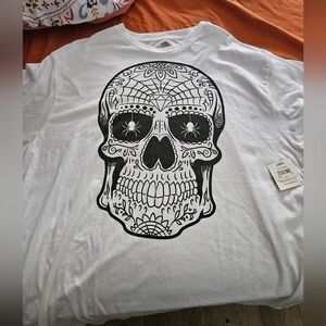 NWT Mens 2xl White Skull Graphic T-Shirt